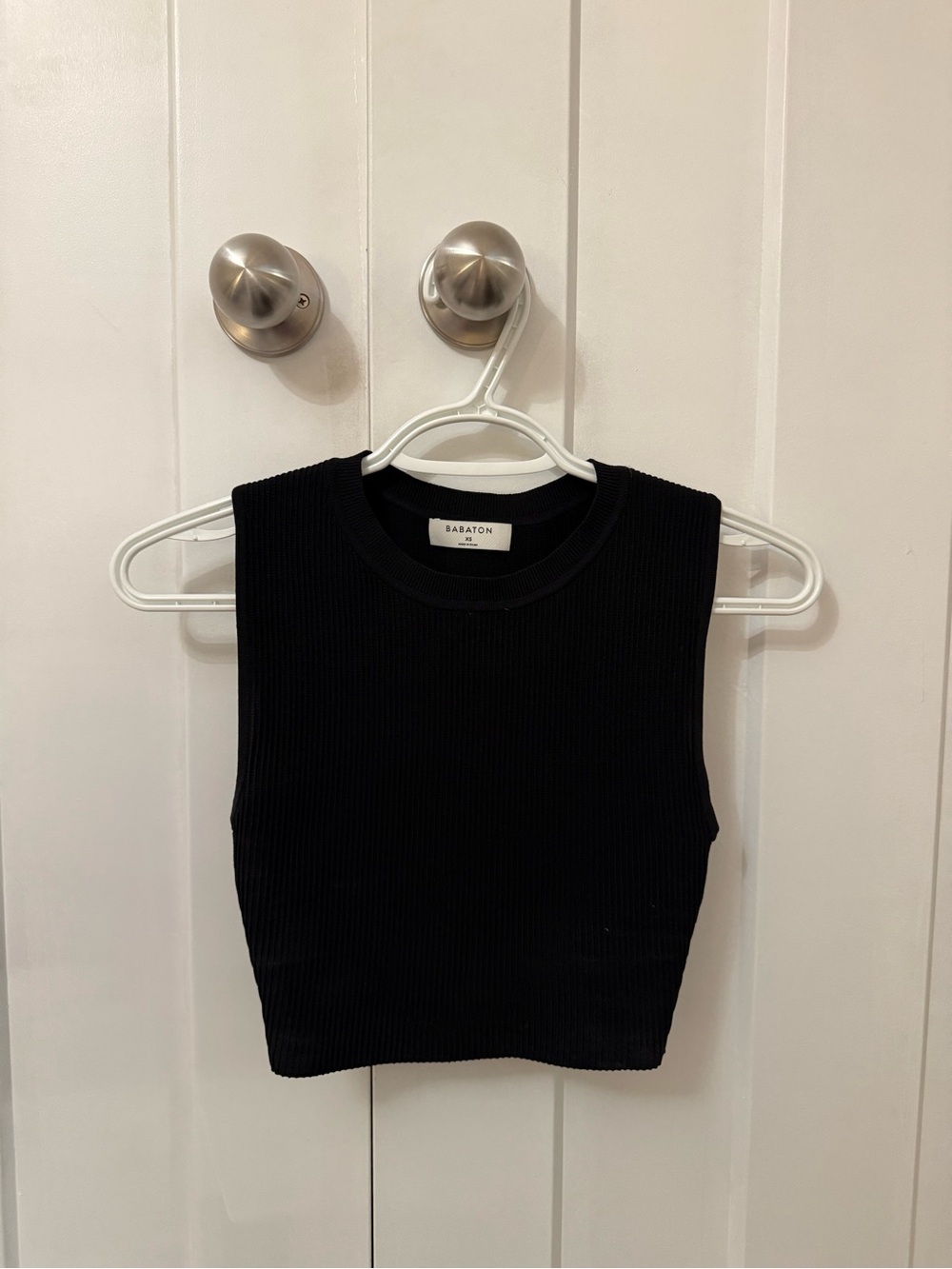 Babaton Black Ribbed Cropped Tank